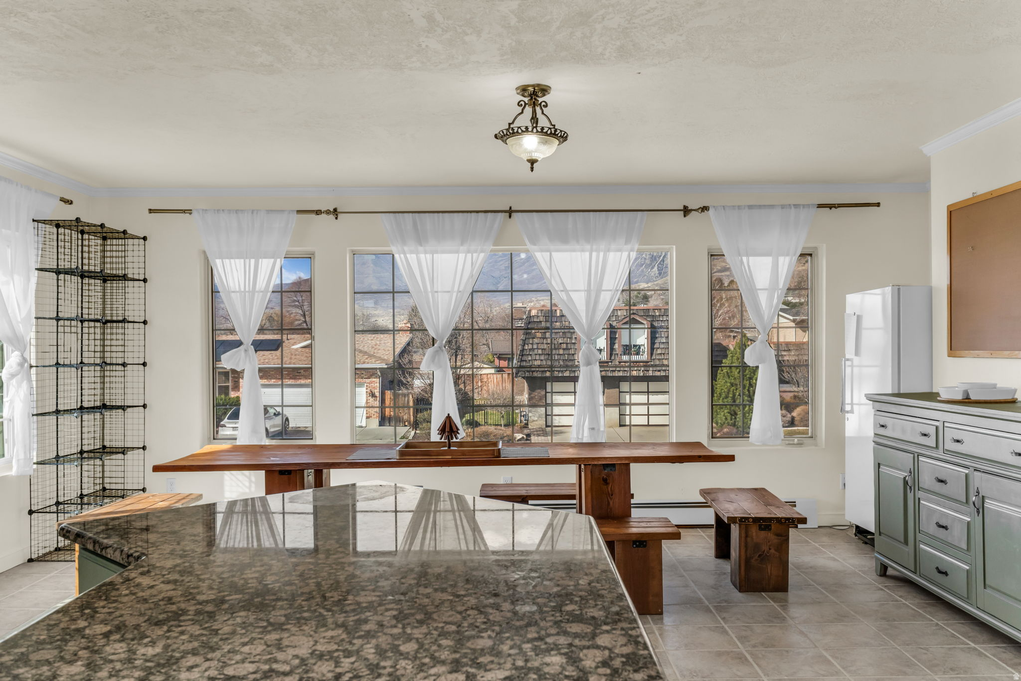 COLONIAL HEIGHTS - Residential