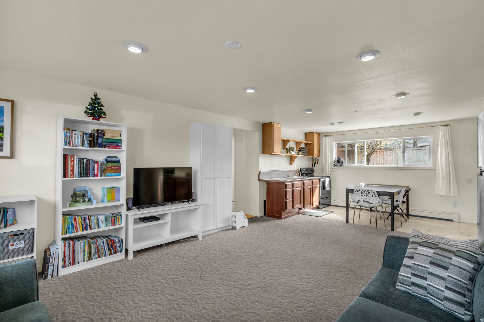 COLONIAL HEIGHTS - Residential