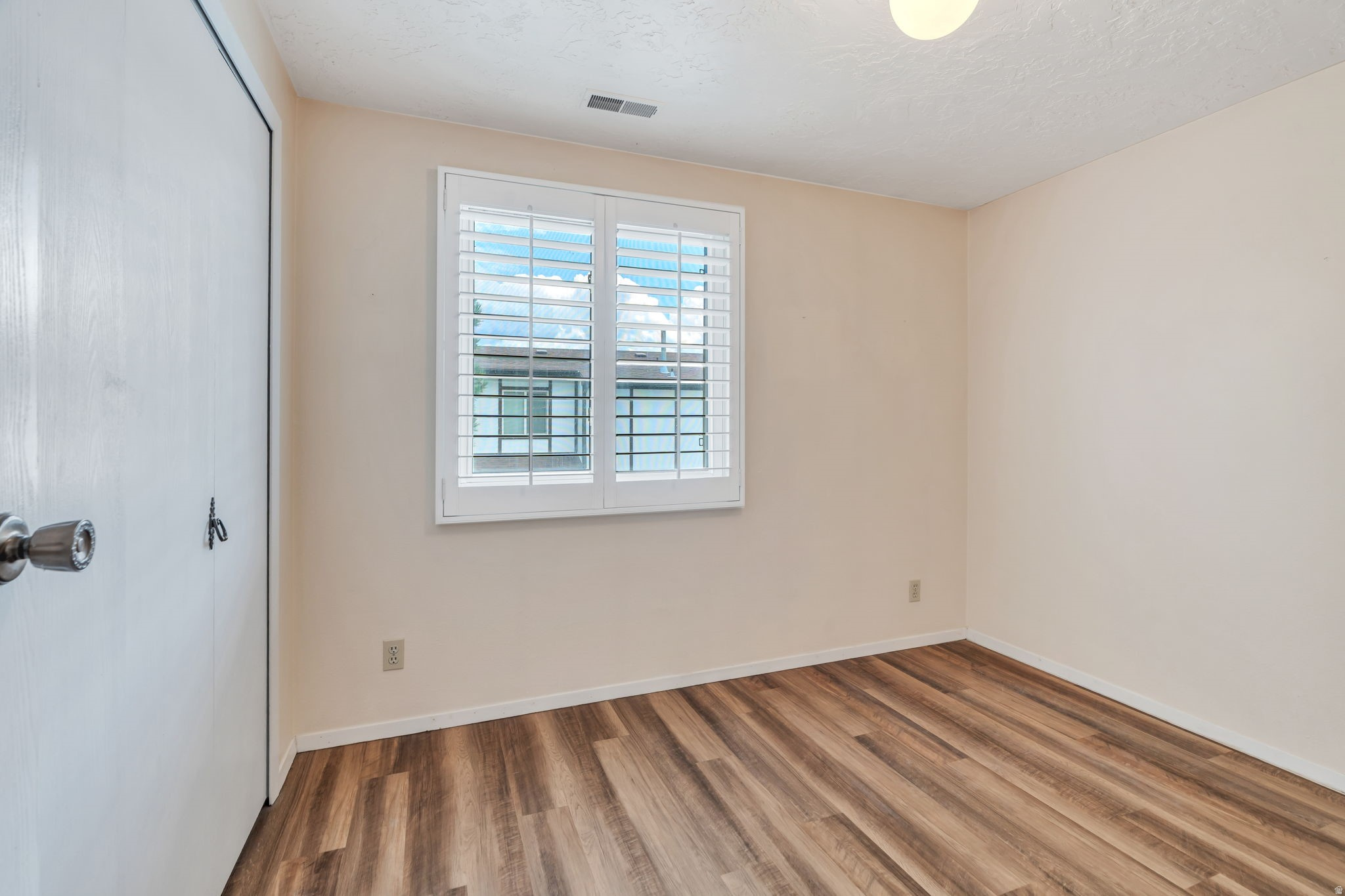 BARRINGTON PARK - Residential