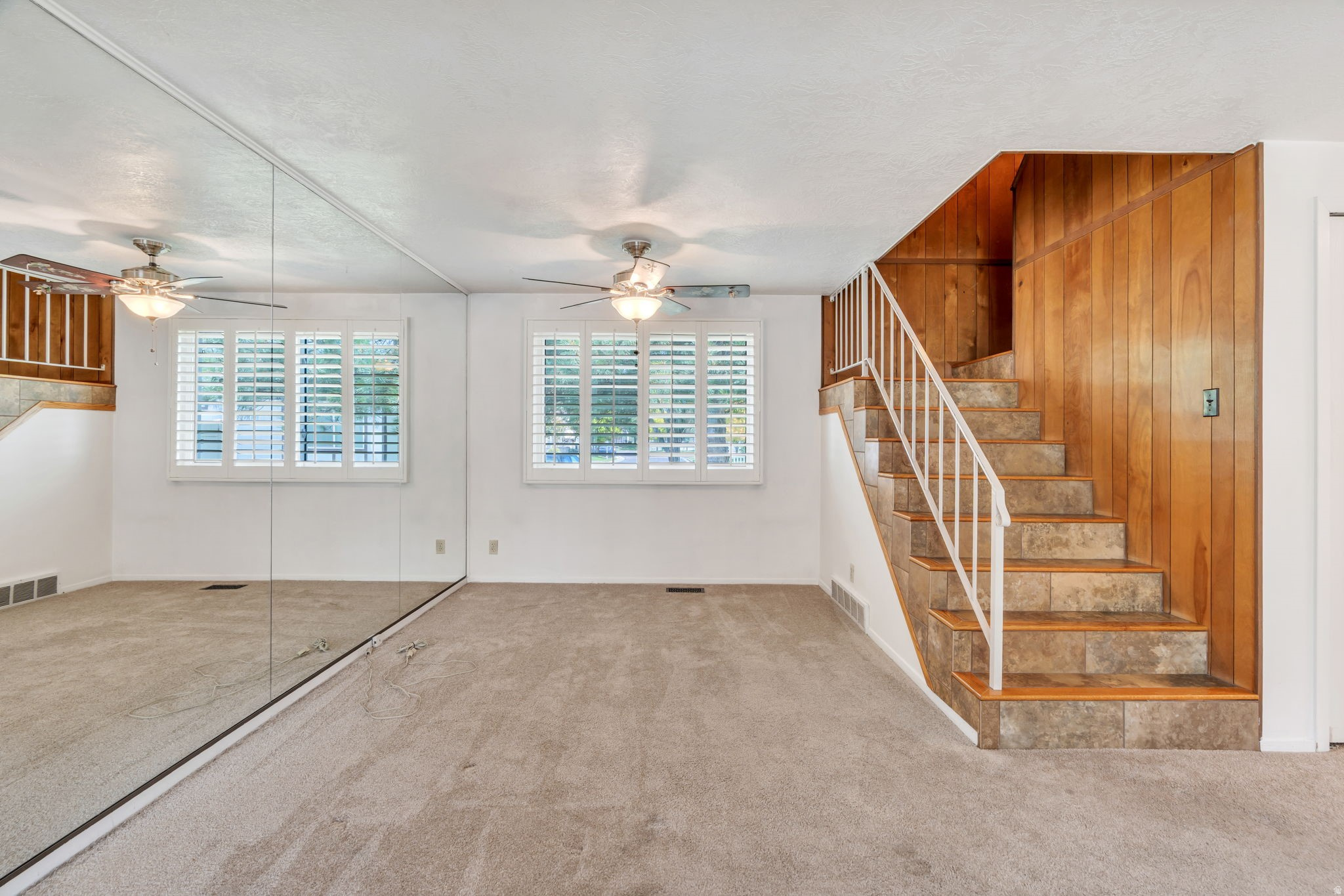 BARRINGTON PARK - Residential