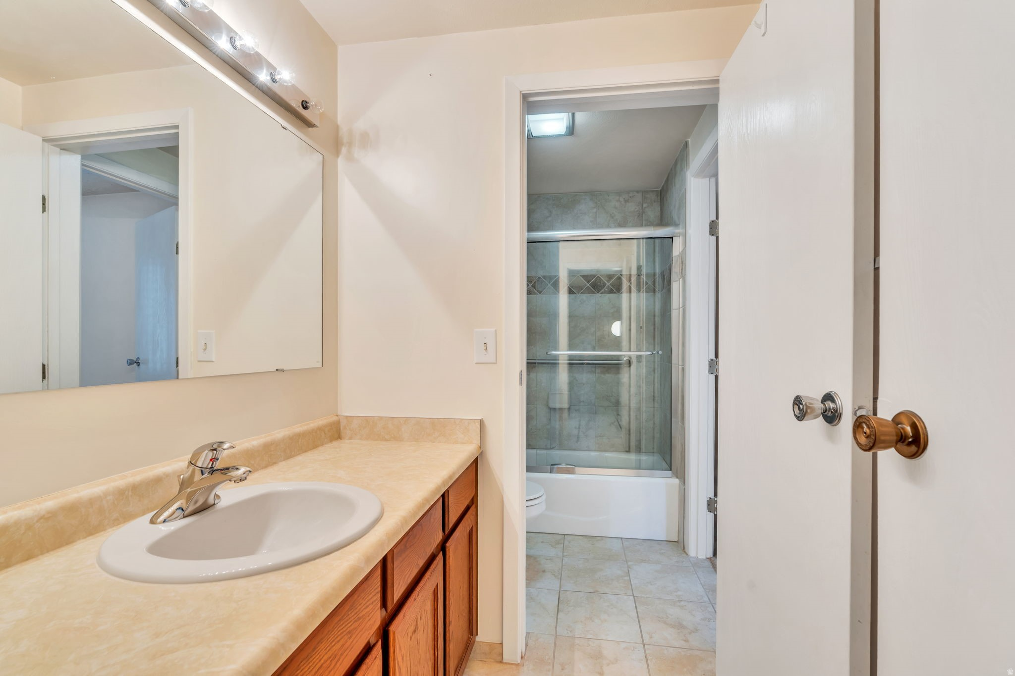 BARRINGTON PARK - Residential