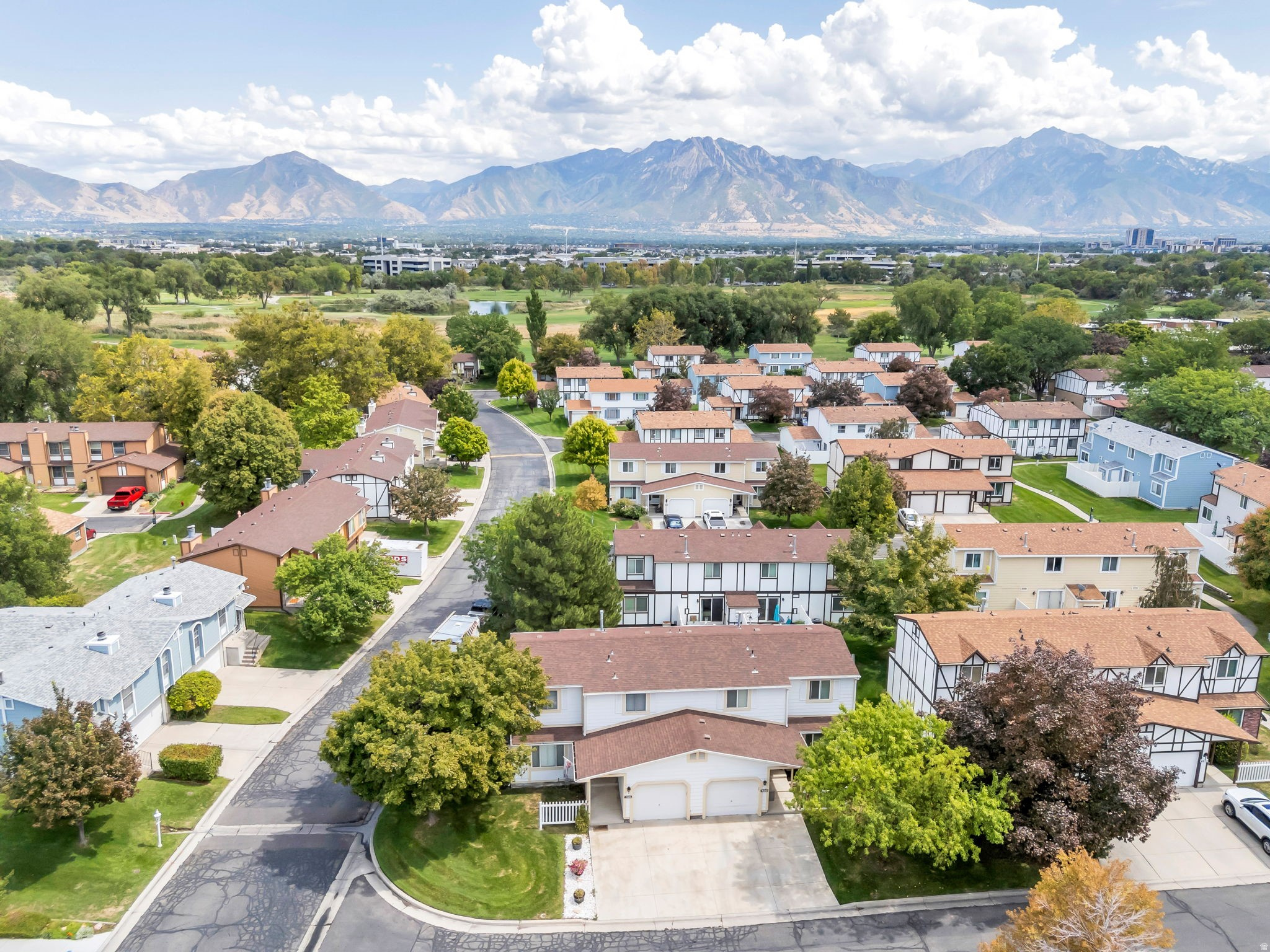 BARRINGTON PARK - Residential
