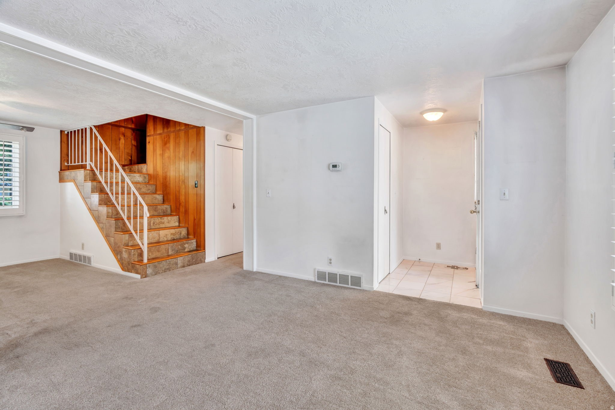 BARRINGTON PARK - Residential