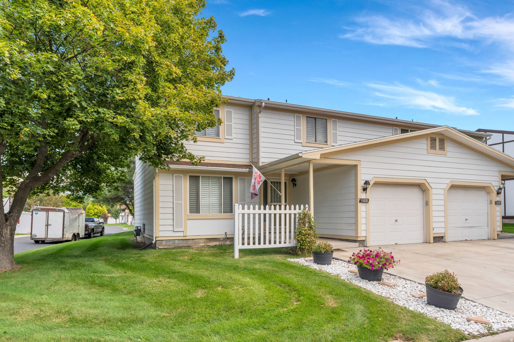 BARRINGTON PARK - Residential