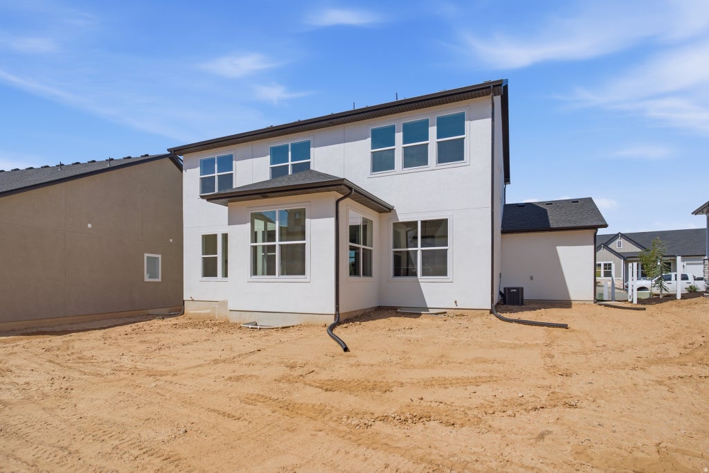 Photo of 1224 E AMARYLLIS WAY, Layton, UT 84040 (MLS # 2182010)