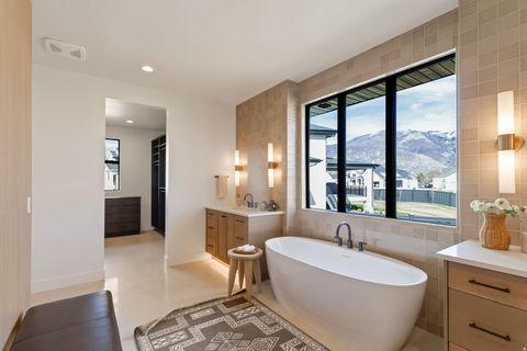 Tiny photo for 538 S 1400 W, Farmington, UT 84025 (MLS # 2144079)