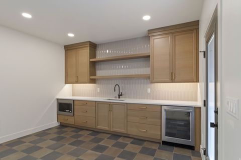 Tiny photo for 538 S 1400 W, Farmington, UT 84025 (MLS # 2144079)