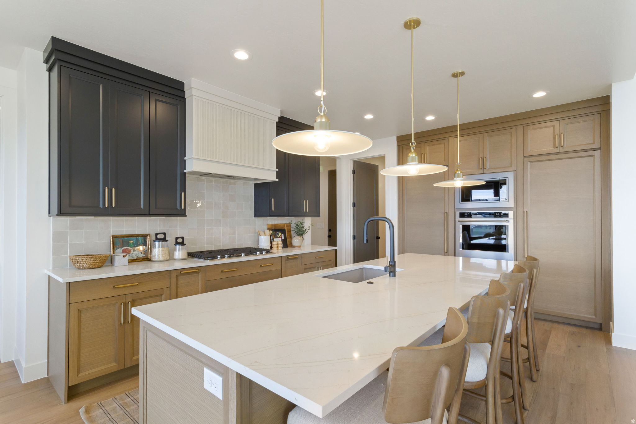 CHESTNUT FARMS - Residential