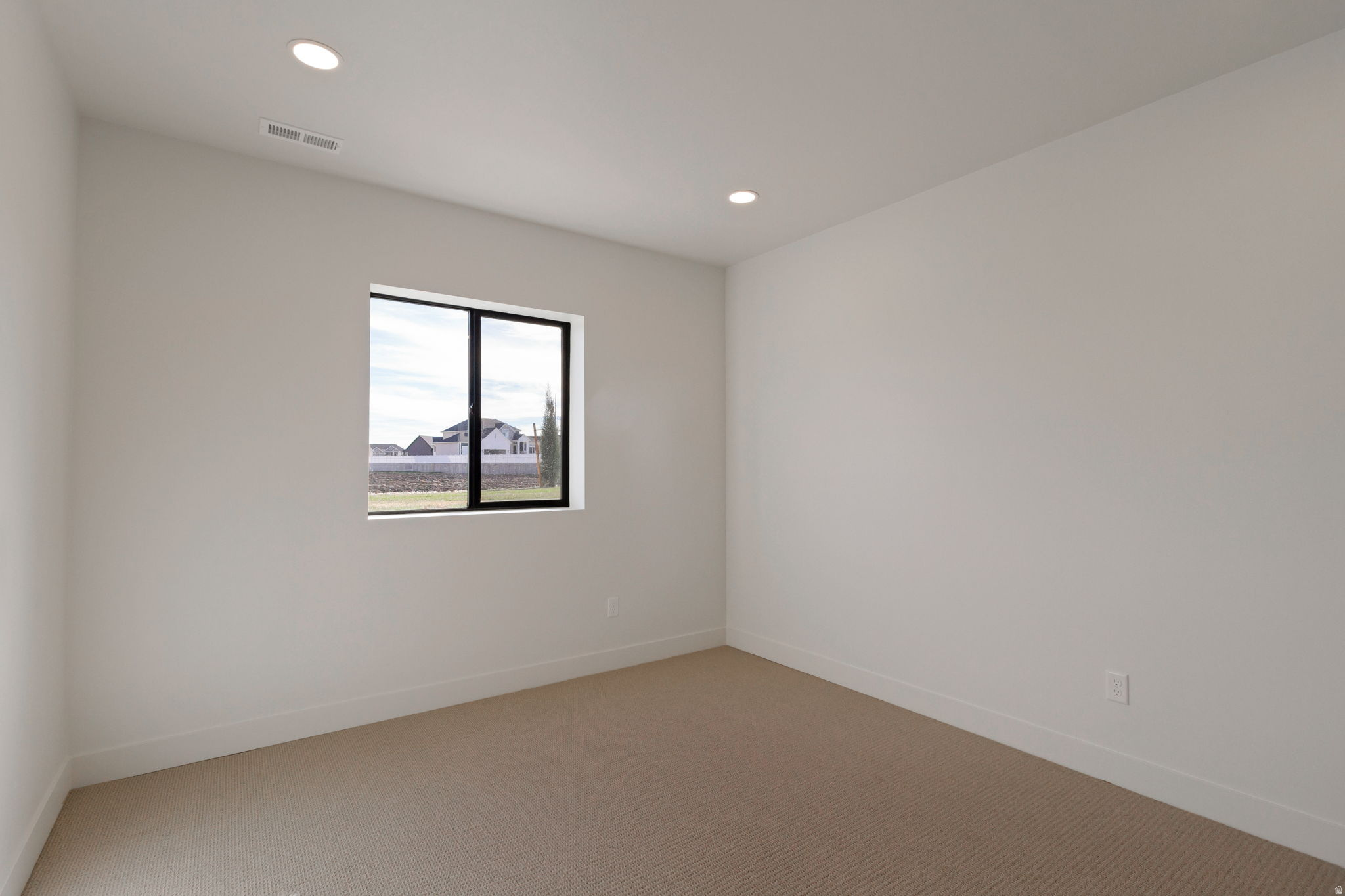 CHESTNUT FARMS - Residential