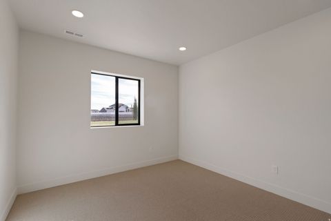 Tiny photo for 538 S 1400 W, Farmington, UT 84025 (MLS # 2144079)