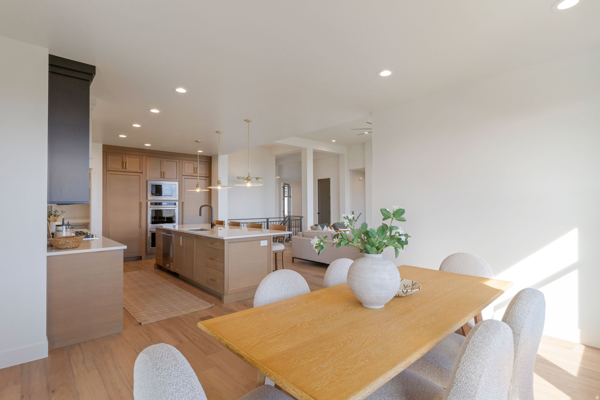 CHESTNUT FARMS - Residential