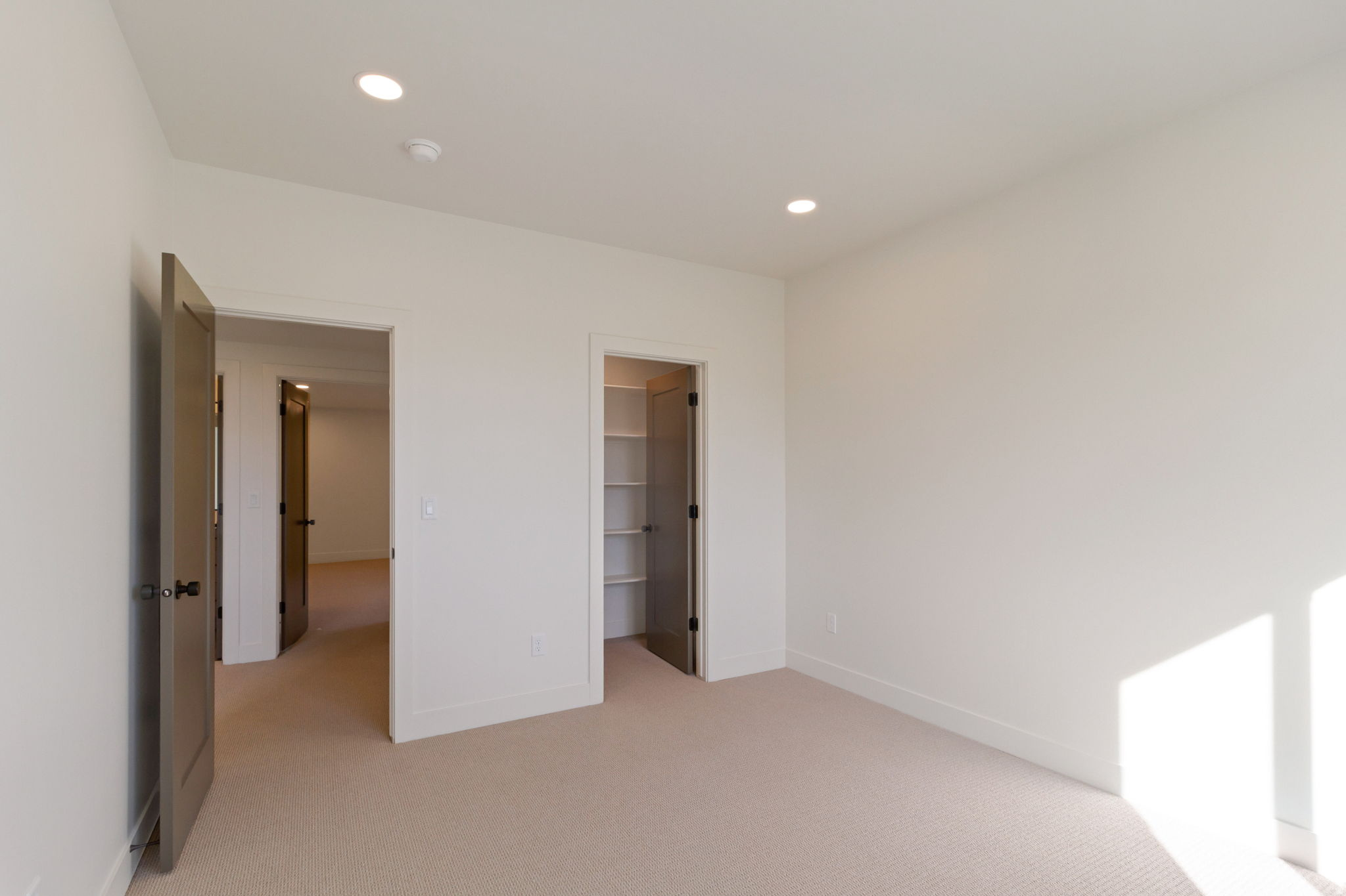 CHESTNUT FARMS - Residential