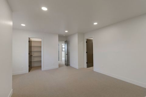 Tiny photo for 538 S 1400 W, Farmington, UT 84025 (MLS # 2144079)