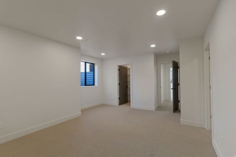 Tiny photo for 538 S 1400 W, Farmington, UT 84025 (MLS # 2144079)