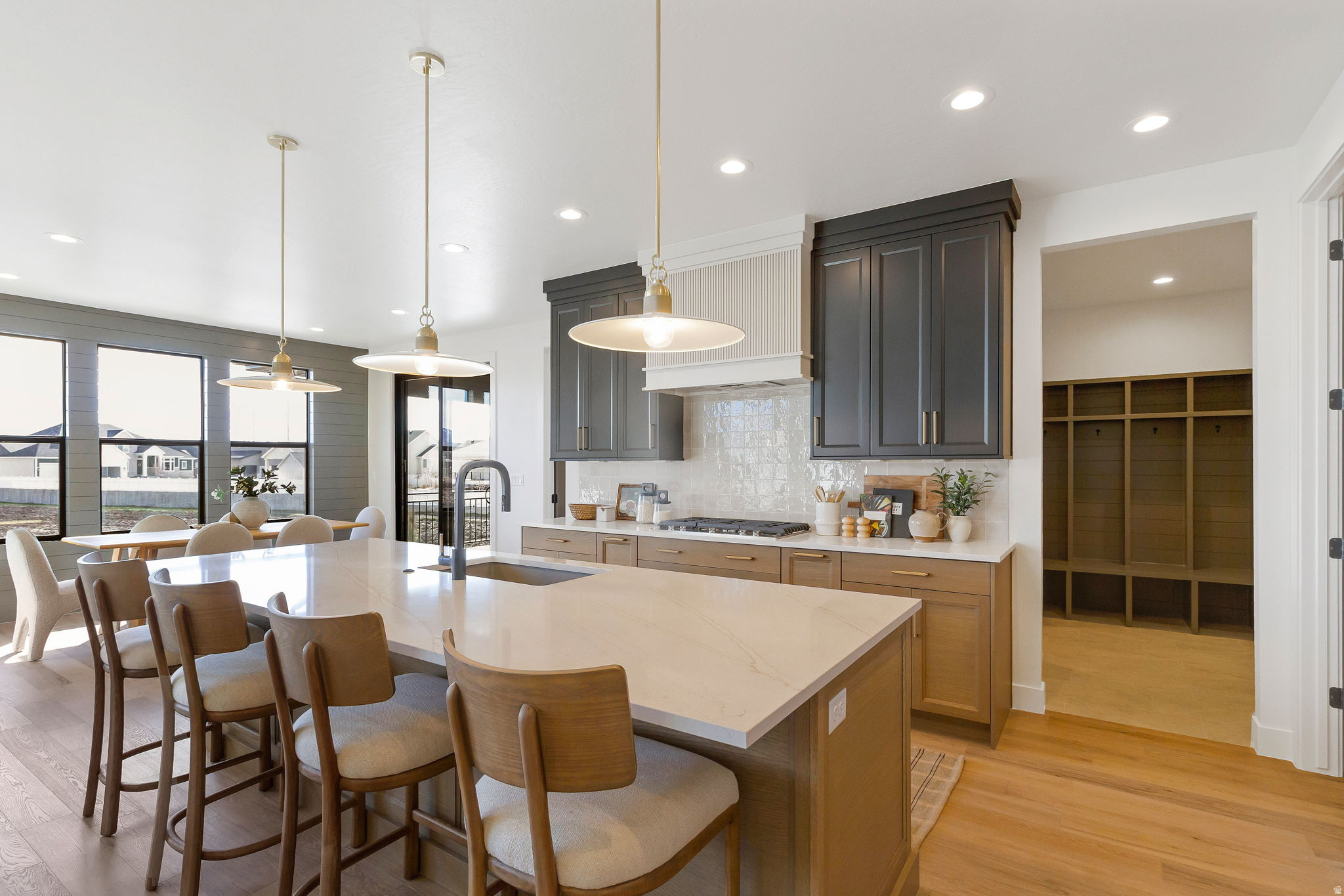 CHESTNUT FARMS - Residential