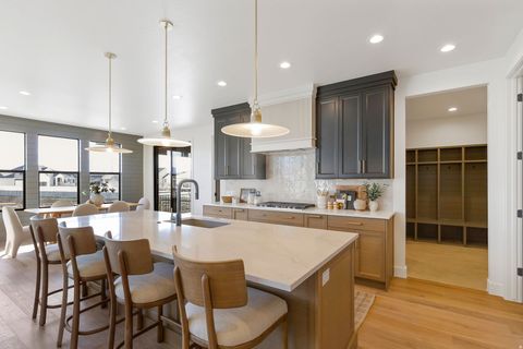 Tiny photo for 538 S 1400 W, Farmington, UT 84025 (MLS # 2144079)