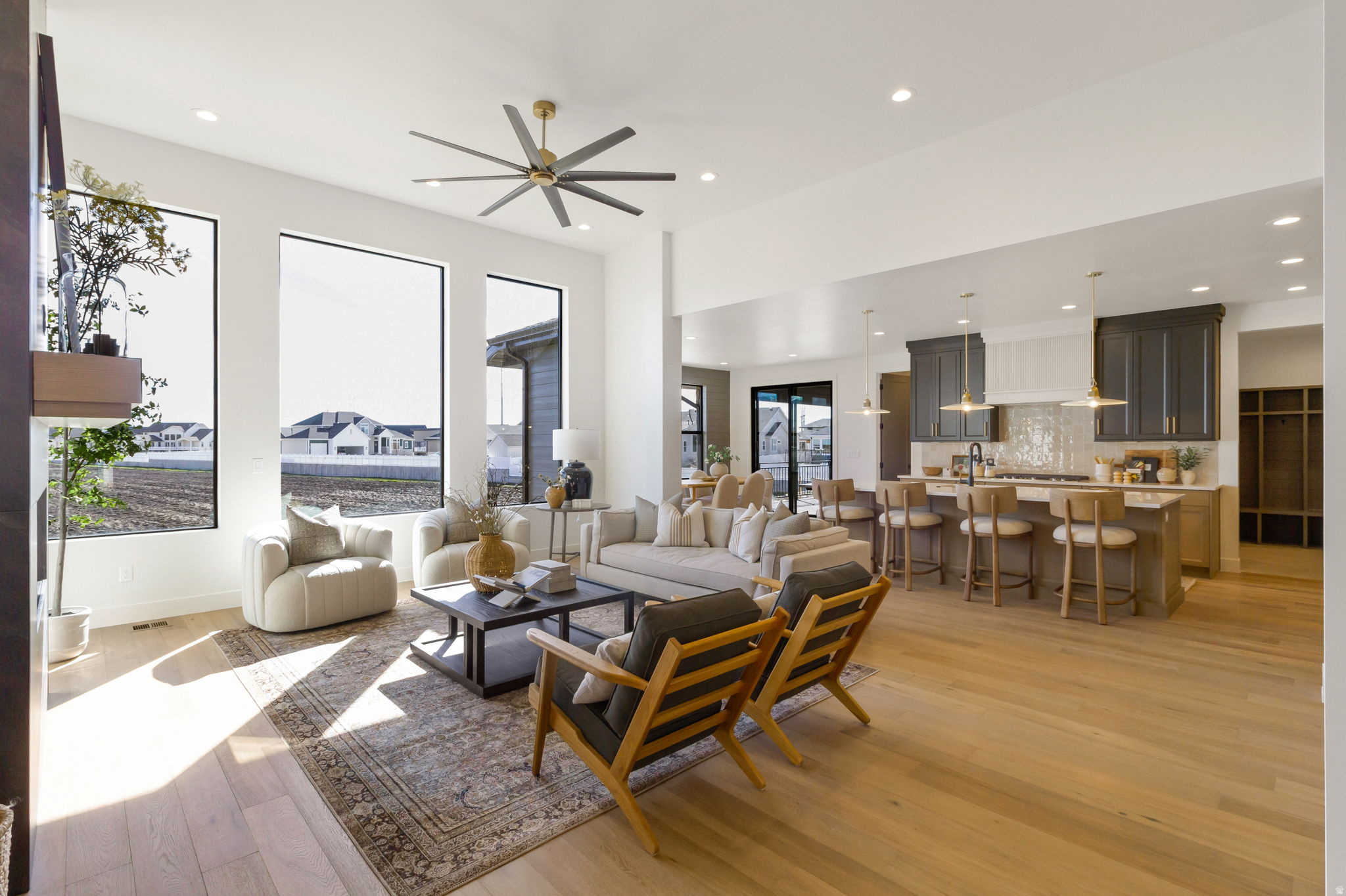 CHESTNUT FARMS - Residential