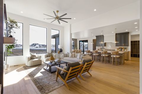 Tiny photo for 538 S 1400 W, Farmington, UT 84025 (MLS # 2144079)