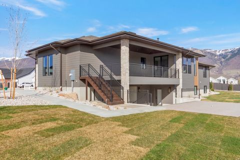 Tiny photo for 538 S 1400 W, Farmington, UT 84025 (MLS # 2144079)