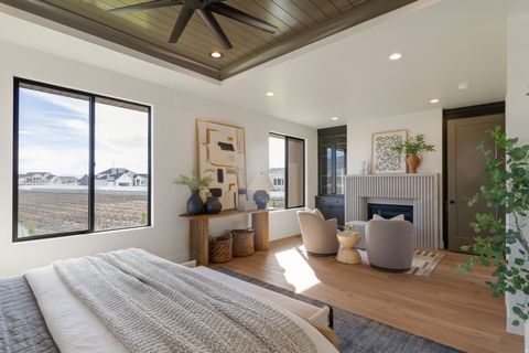 Tiny photo for 538 S 1400 W, Farmington, UT 84025 (MLS # 2144079)