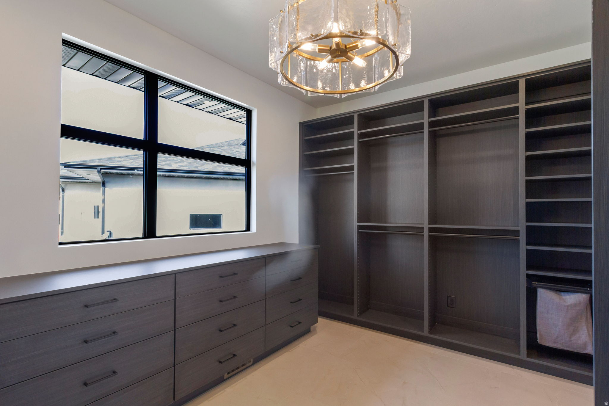 CHESTNUT FARMS - Residential