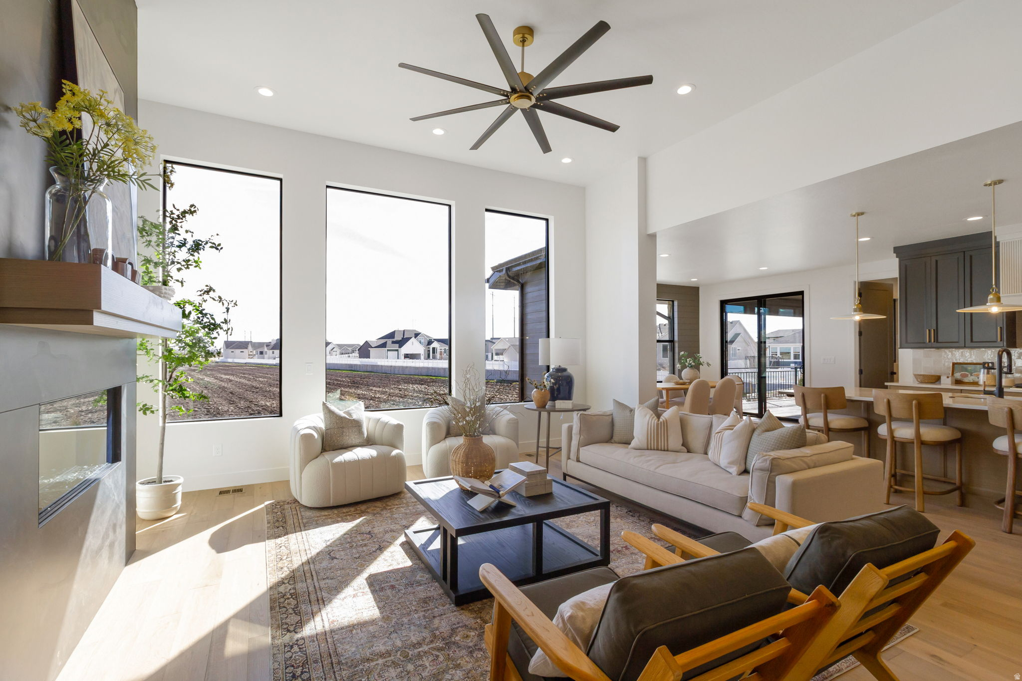 CHESTNUT FARMS - Residential