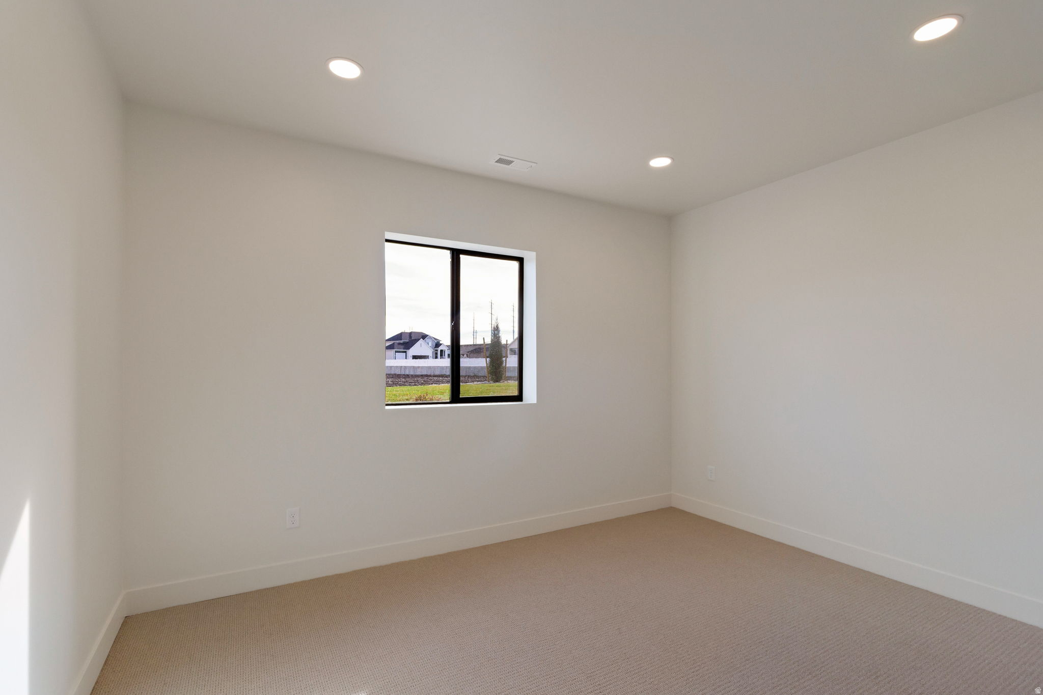 CHESTNUT FARMS - Residential