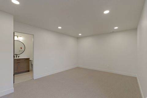 Tiny photo for 538 S 1400 W, Farmington, UT 84025 (MLS # 2144079)