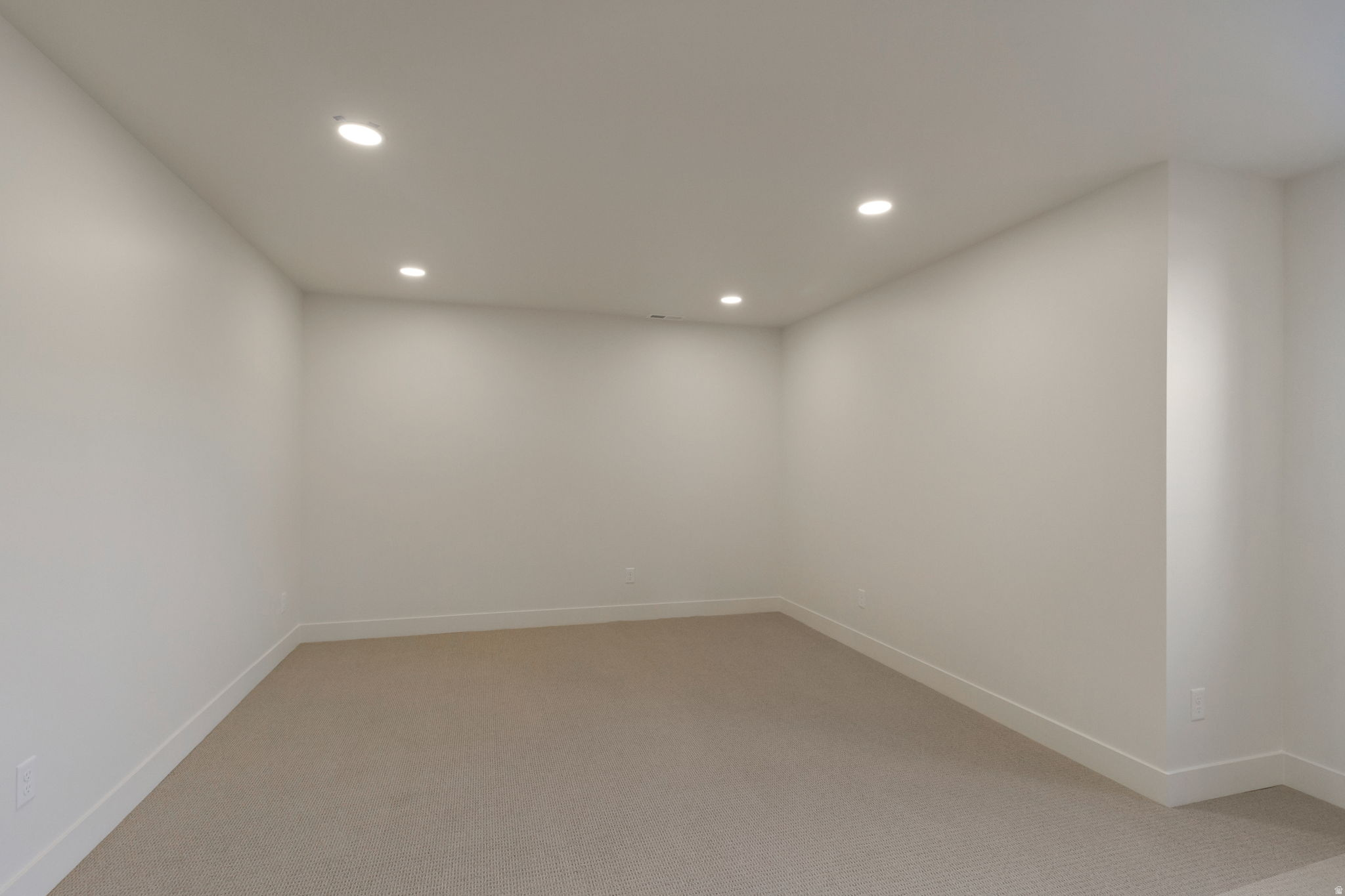 CHESTNUT FARMS - Residential