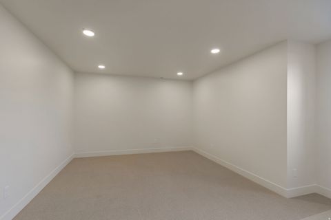 Tiny photo for 538 S 1400 W, Farmington, UT 84025 (MLS # 2144079)