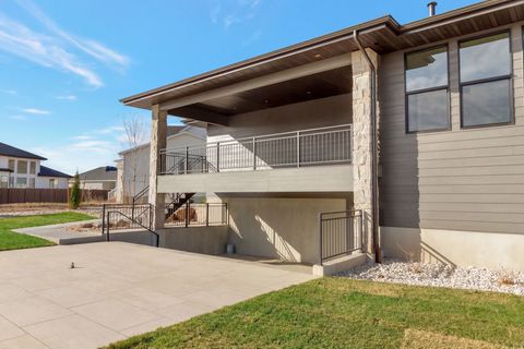 Tiny photo for 538 S 1400 W, Farmington, UT 84025 (MLS # 2144079)