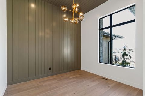 Tiny photo for 538 S 1400 W, Farmington, UT 84025 (MLS # 2144079)