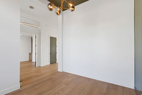 Tiny photo for 538 S 1400 W, Farmington, UT 84025 (MLS # 2144079)