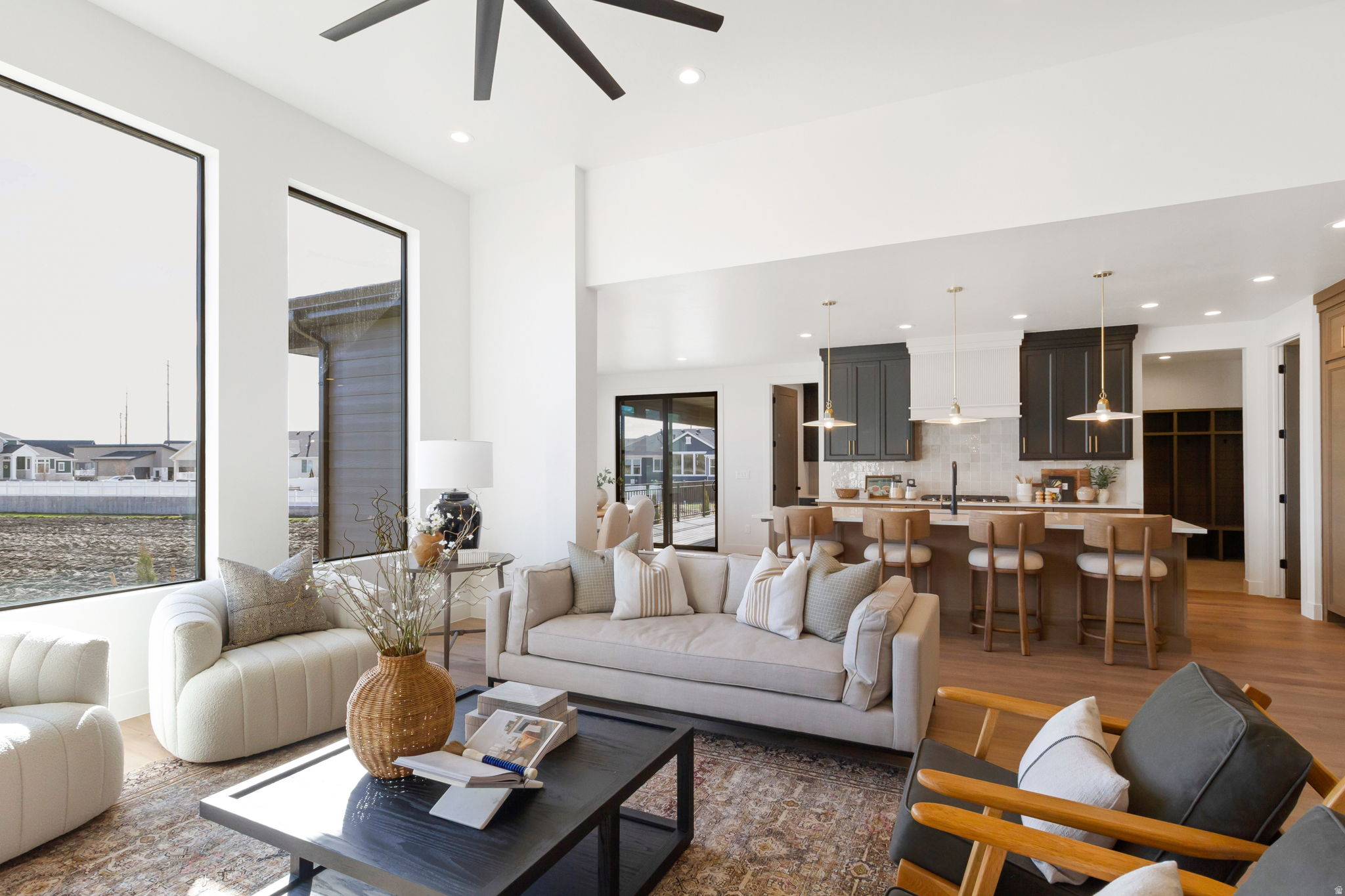 CHESTNUT FARMS - Residential