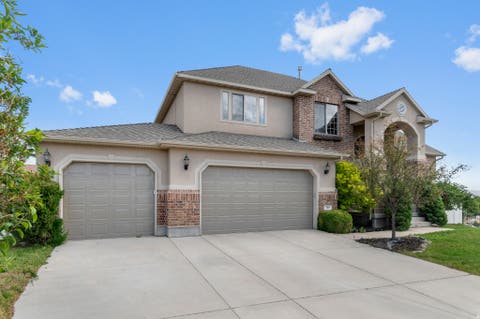 Homes For Sale - 760 E Hidden Manor Cir<br/> Lehi, UT 84043