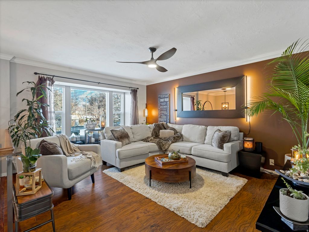 Photo of 11270 S FARNSWORTH LN, Sandy, UT 84070 (MLS # 2133335)