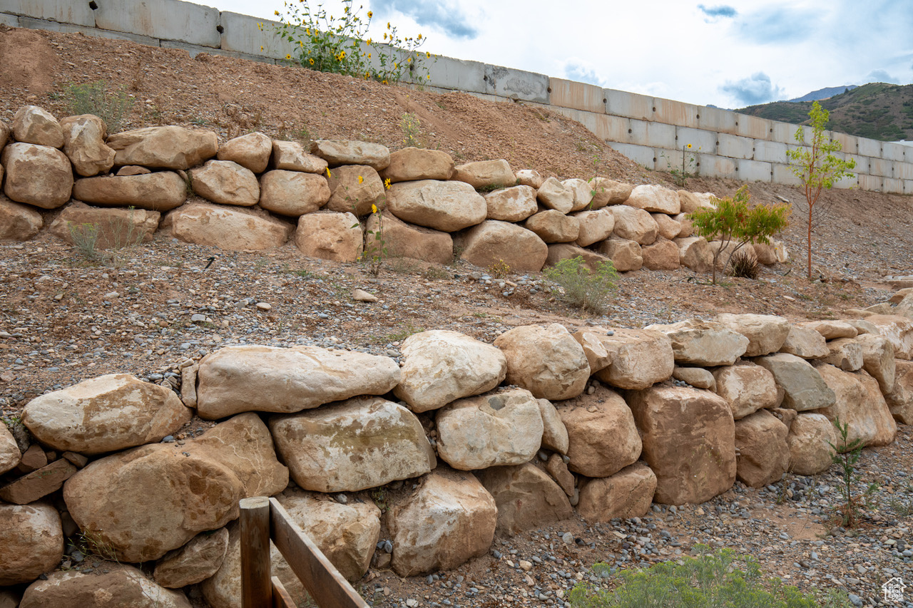 FOOTHILL VILLAGE - Residential