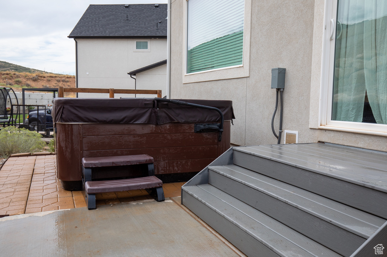 FOOTHILL VILLAGE - Residential