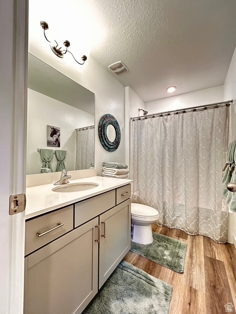 FOOTHILL VILLAGE - Residential