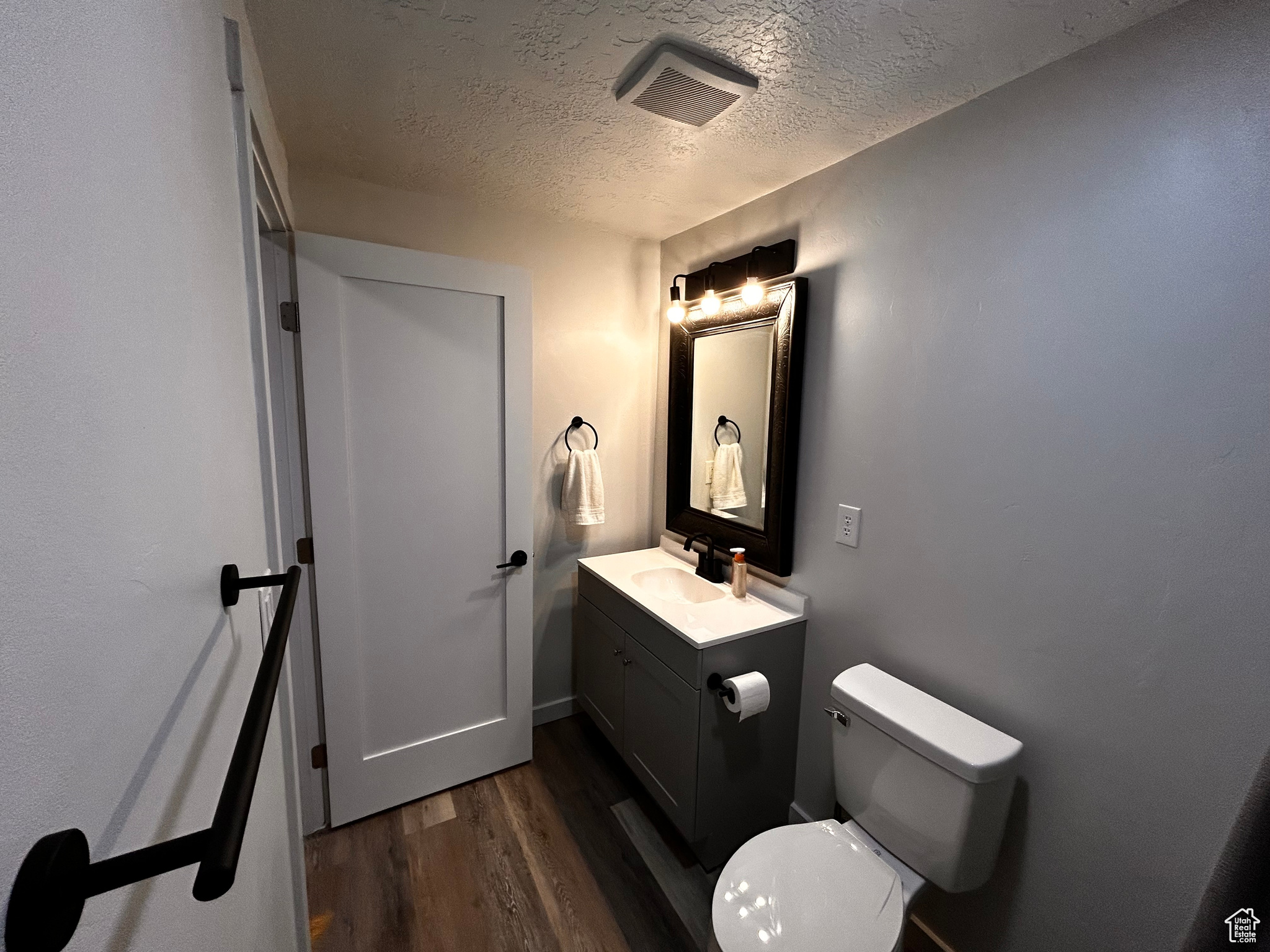 FOOTHILL VILLAGE - Residential