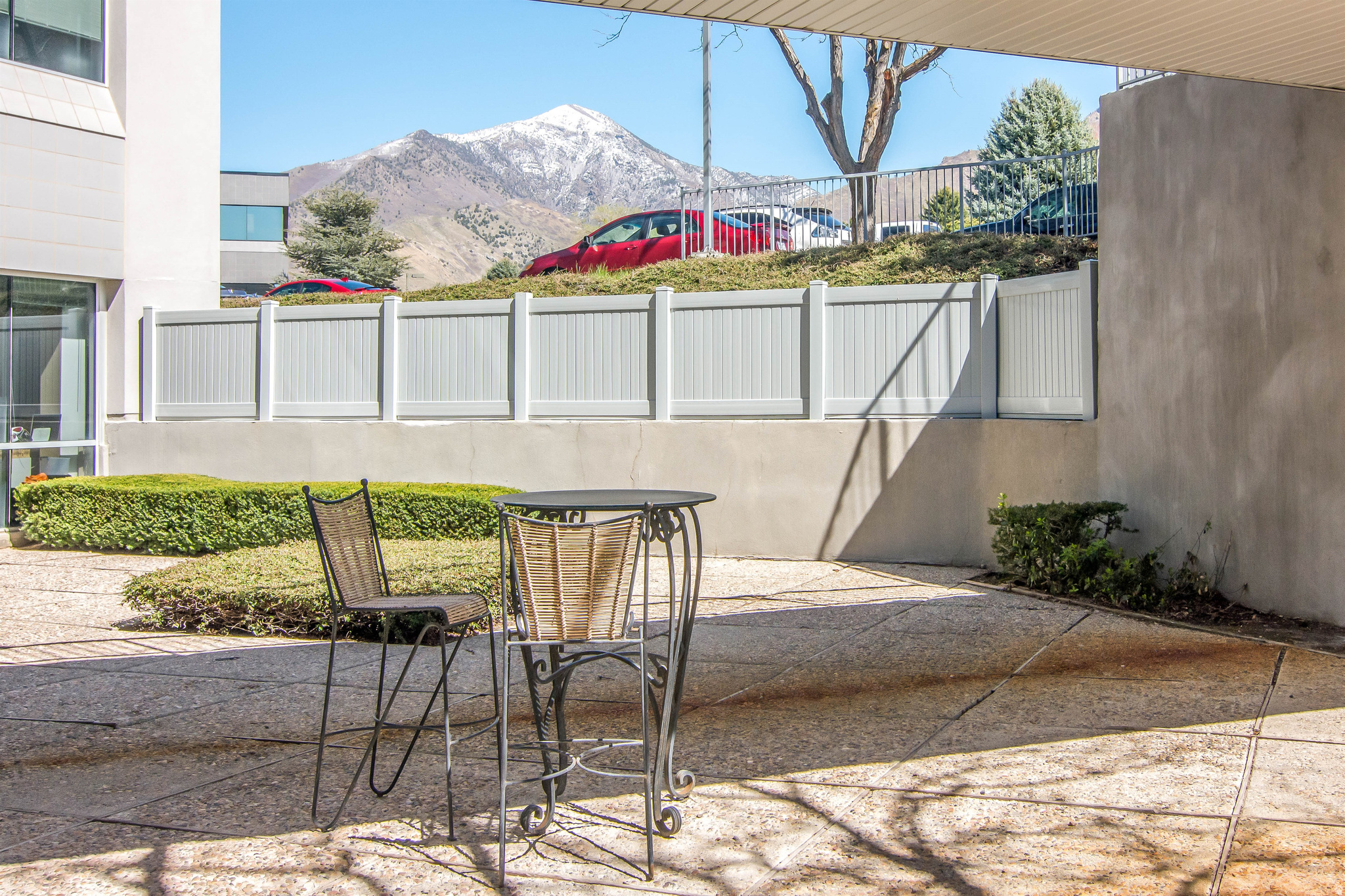 TATE - Commercial Lease