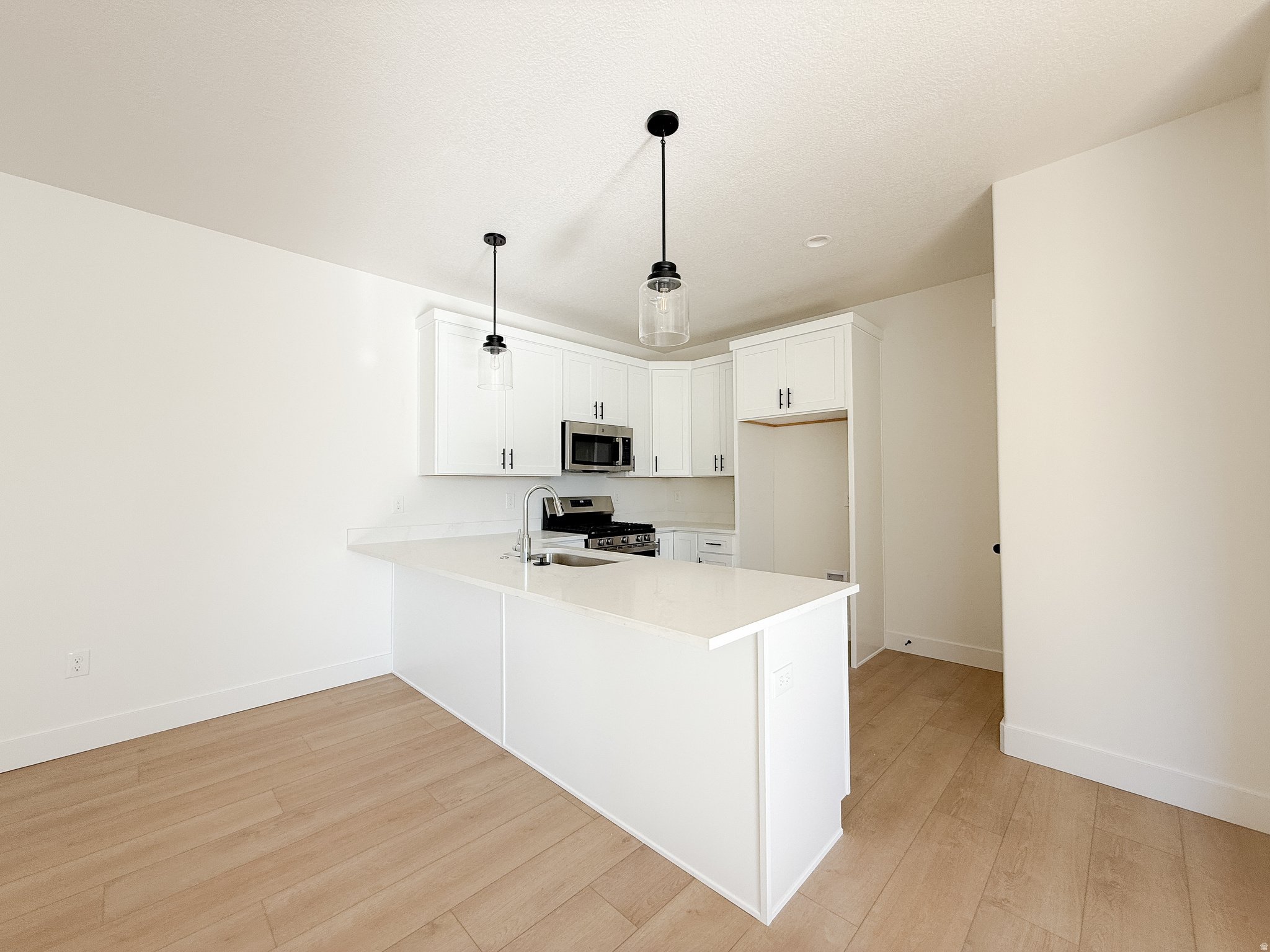 OVERLAKE ESTATES - Residential Income