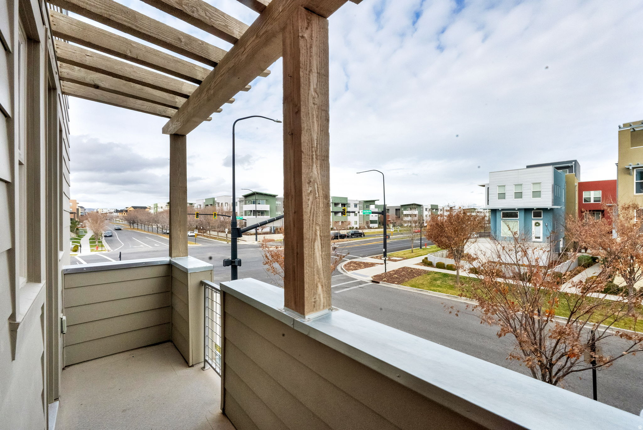 PARKWAY STATION - Residential