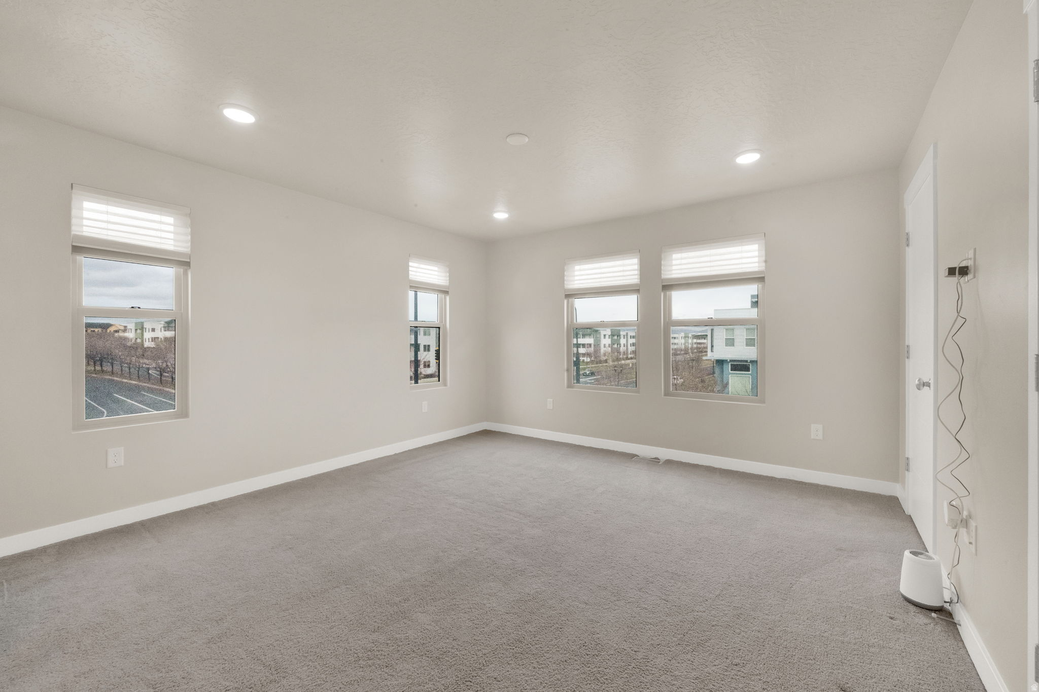 PARKWAY STATION - Residential