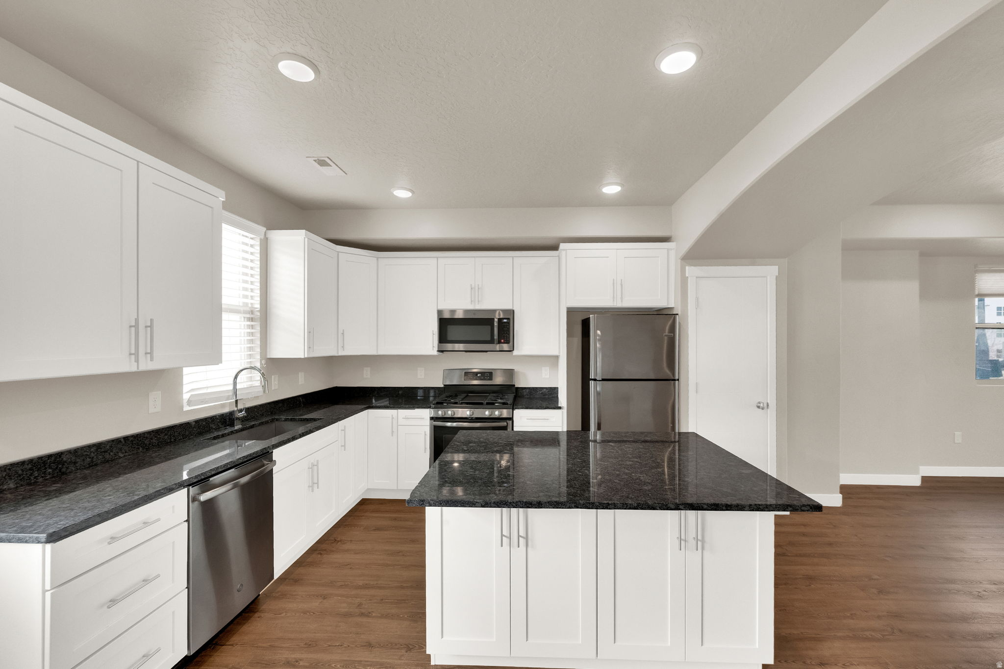 PARKWAY STATION - Residential