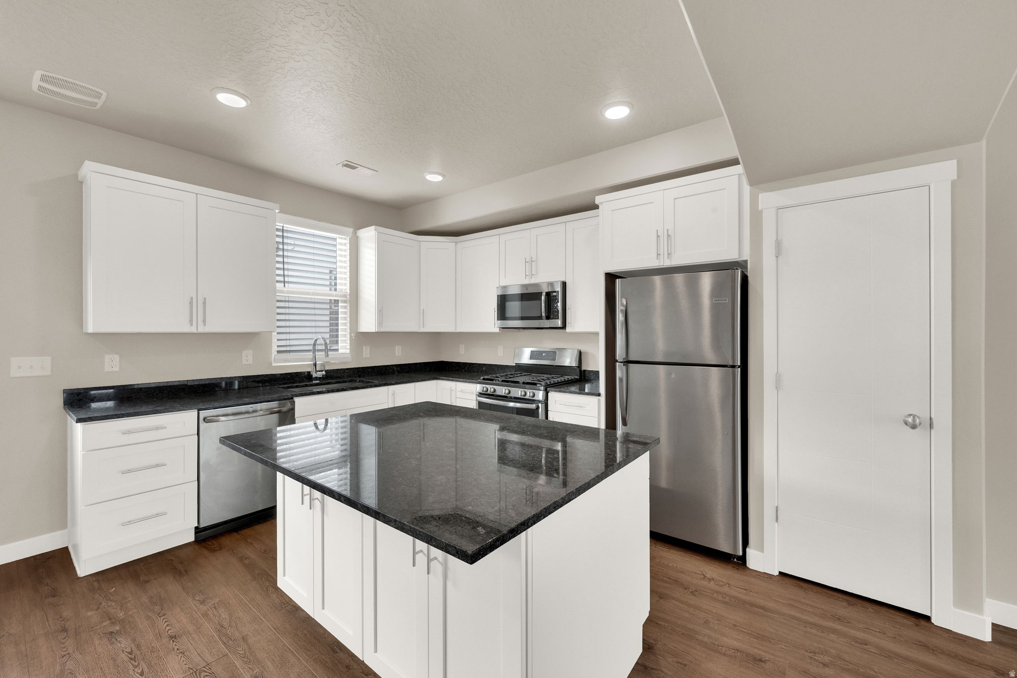 PARKWAY STATION - Residential