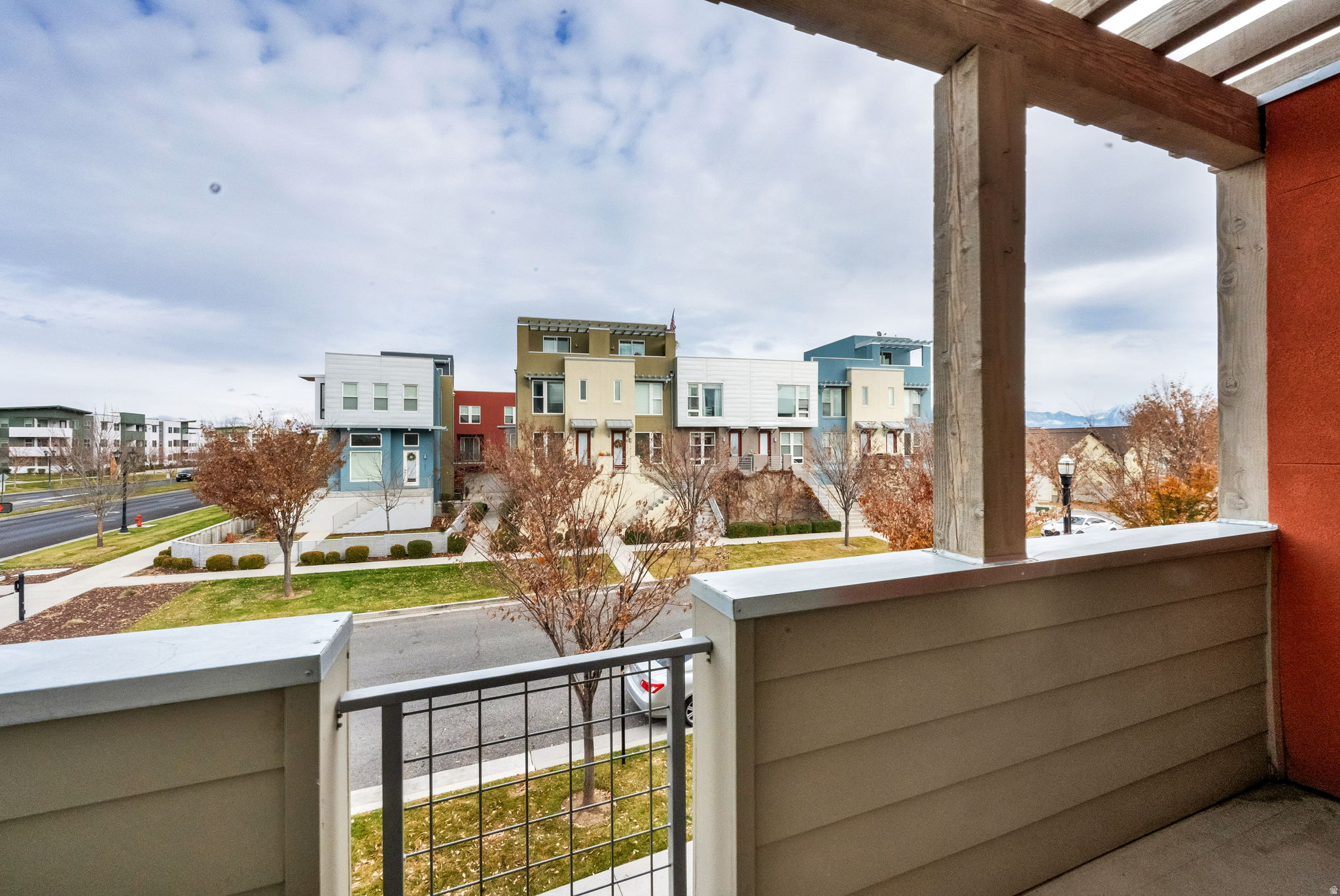 PARKWAY STATION - Residential