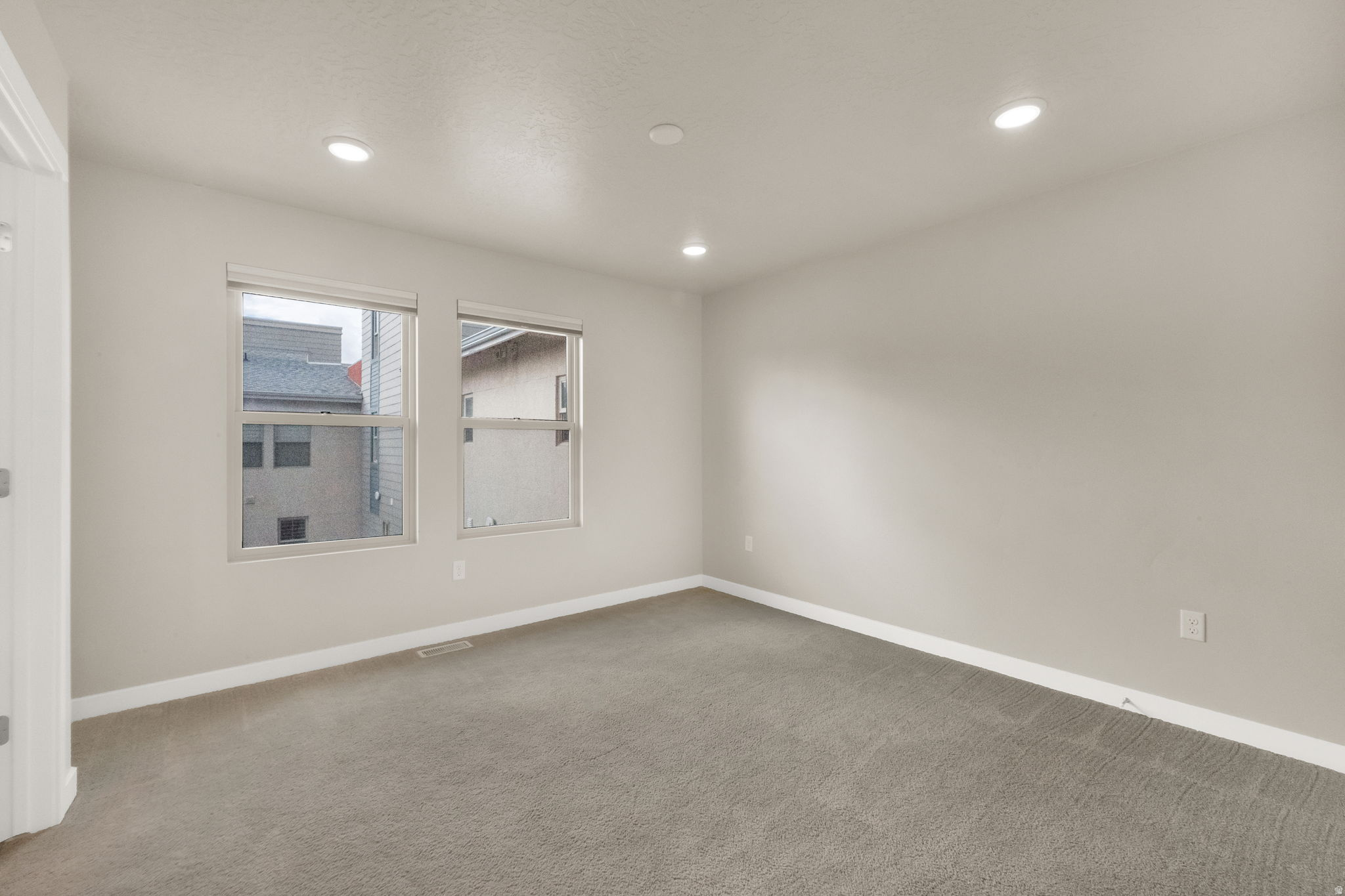 PARKWAY STATION - Residential