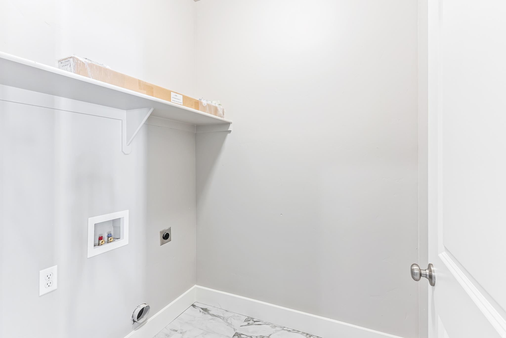 SUMMIT HILLS THE RIDGE - Residential