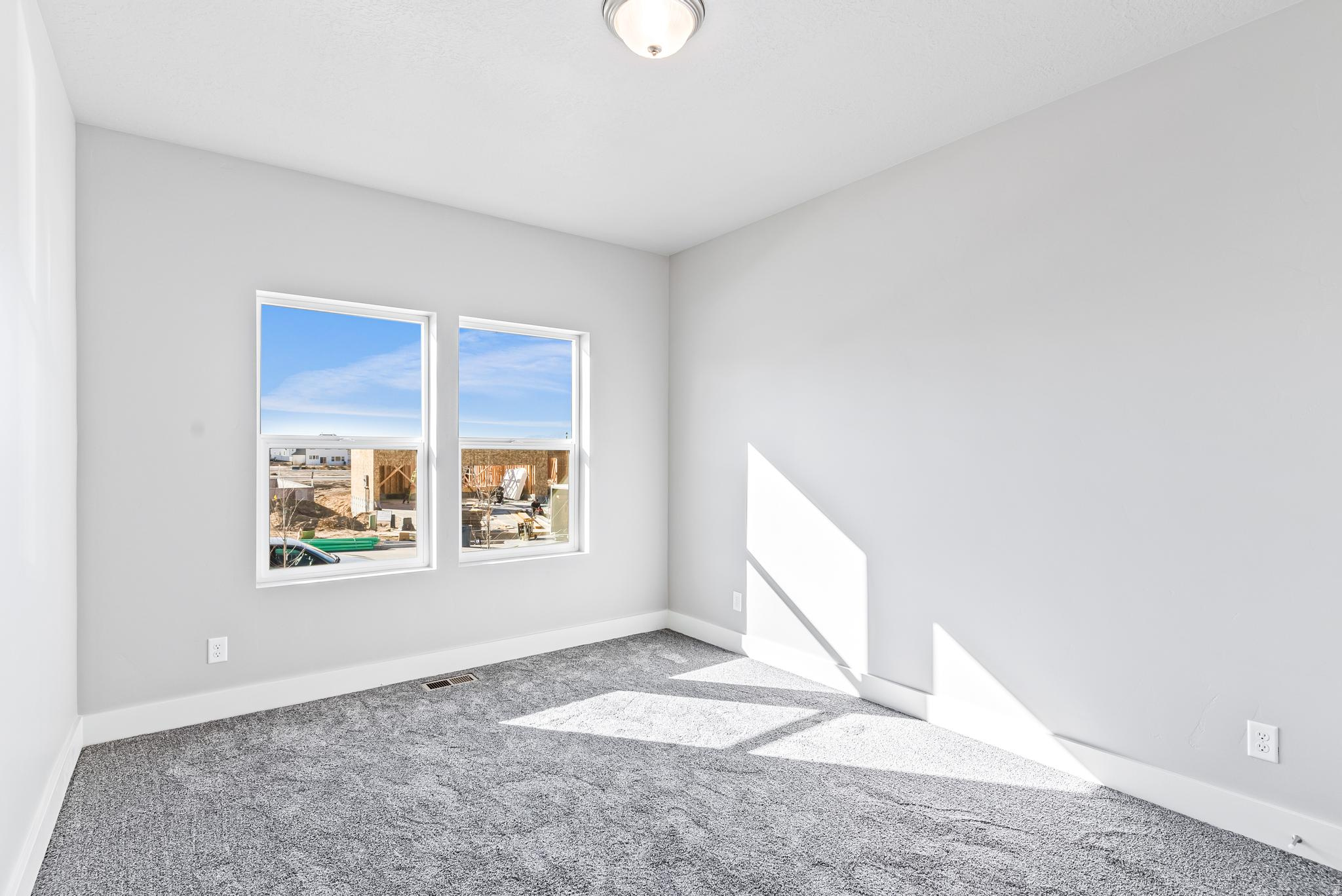 SUMMIT HILLS THE RIDGE - Residential